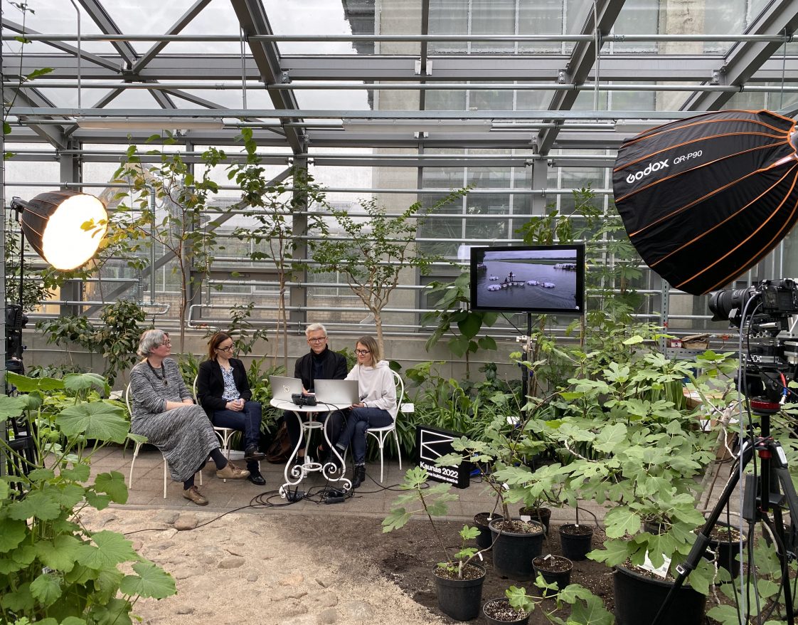 Nomeda and Gediminas Urbonas at the International Congress on
CoHappiness, Botanical Garden, Vytautas Magnus University, 2022. Photo © VMU.